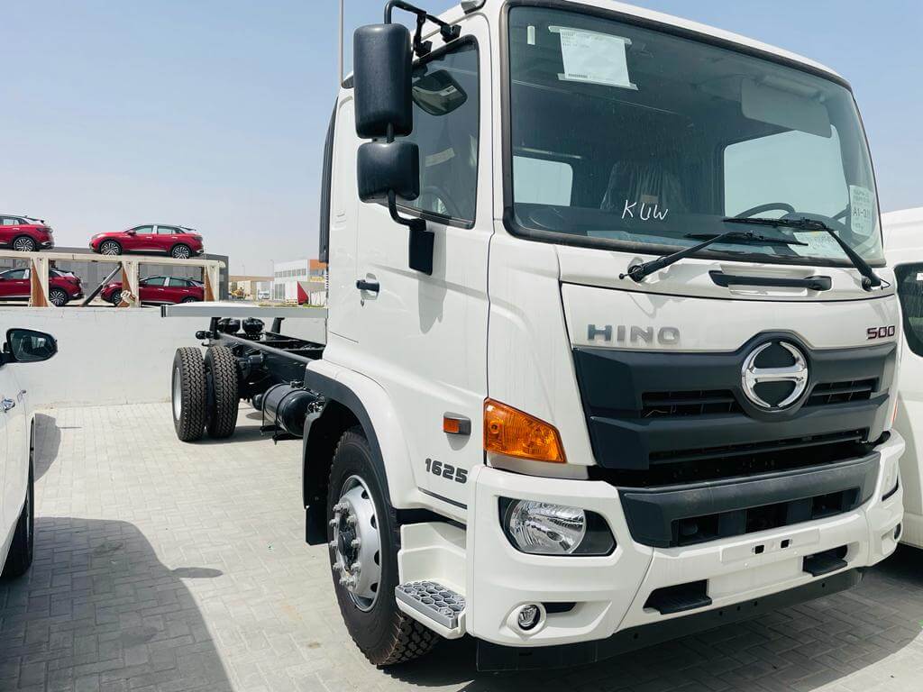 Hino 1625 Cab Chassis (11)